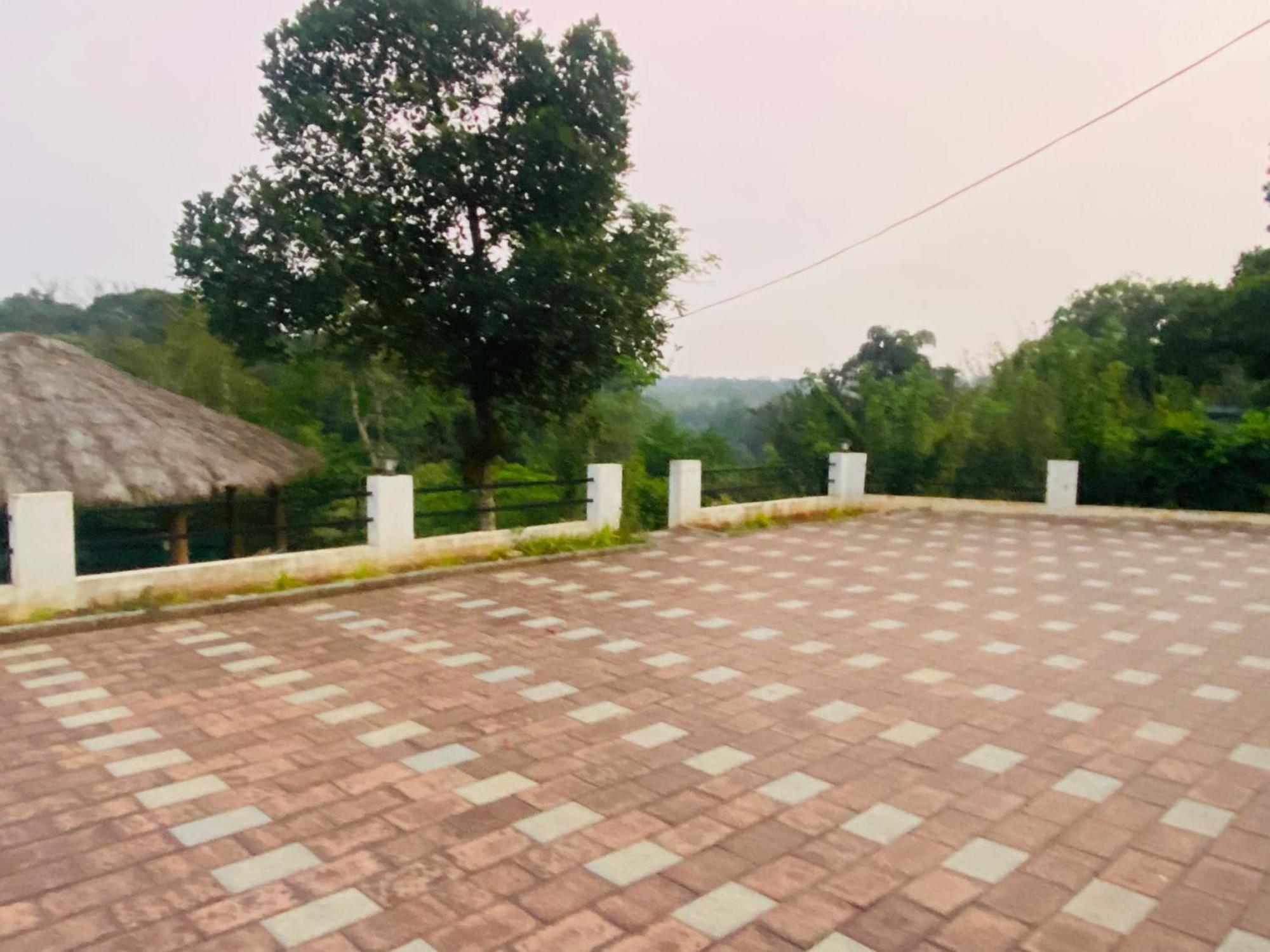 Happydays Hut Villa Mananthavady Luaran gambar